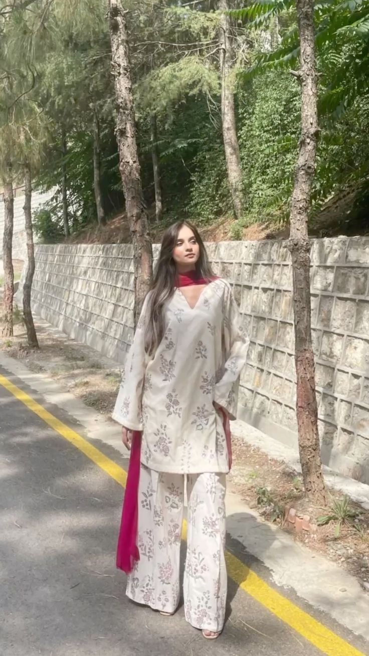 files/Pakistani_trendy_suits_design.jpg